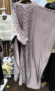 Vêtements traditionnels musulmans islamiques élégants et modestes pour femmes, belle abaya de mariée luxueuse de style Dubaï-Accessoire inclus - Product Image 3