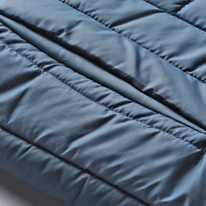 Chaqueta Acolchada Sublimada Personalizada Premium para Hombre y Mujer, Forro de Nailon Impermeable, Chaqueta de Invierno con Cremallera - OEM - Product Image 6