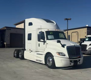 Camion semi-remorque International LT Sleeper 2025 d'occasion - Modèle à toit surélevé, 450 CV, boîte automatique 12 vitesses, prêt à l'emploi - Product Image 5