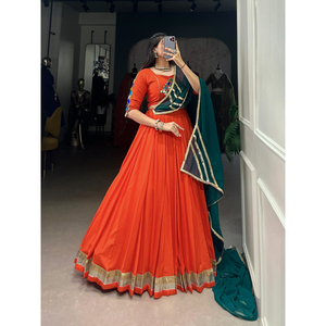 Elegante Chanderi Silk Bollywood Lehenga Choli para mujer para fiesta de verano e invierno al por mayor a granel de FashionHarbour - Product Image 3
