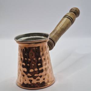 Cafetière turque en cuivre avec poignée en laiton, vaisselle élégante, tasse à café, décoration de table pour la maison, la cuisine, le restaurant, l'hôtel, les fêtes, fabriquée en Inde - Product Image 4