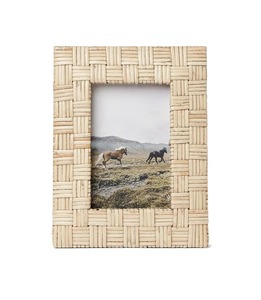 Cadre photo en rotin naturel fabriqué à la main le plus demandé, parfait pour afficher des photos de famille disponibles à un prix abordable - Product Image 2