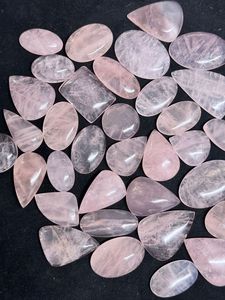 100% หินควอตซ์ธรรมชาติพลอยอัญมณีสีเขียวทรงหลวมใช้บำบัด - Product Image 4