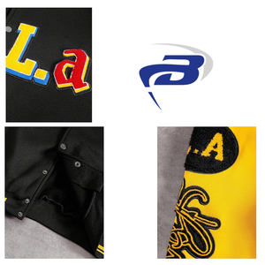 เสื้อแจ็คเก็ตบอมเบอร์ฤดูหนาวสำหรับผู้ชาย แบบวาร์ซิตี้ ลายอนิเมะ ตัวอักษรแบบเลตเตอร์แมน แขนเสื้อผ้าวูลผสม ปักลาย 3 มิติแบบกำหนดเองได้ - Product Image 3