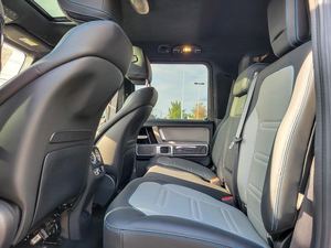 SUV G-CLASS G-580 4MATIC DE LUJO 2025 CON TECNOLOGÍA EQ EN VENTA - Product Image 2