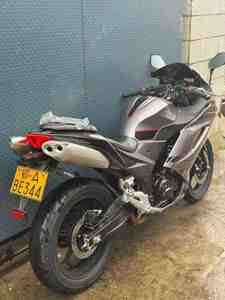 KAWASAKI H2 Motocicleta de Carreras Refrigerada por Agua, Locomotora R3, Prensa Plegadora Hidráulica de Segunda Mano de 315 Toneladas, Máquina Punzonadora CNC - Product Image 5