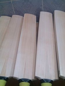 Batte de cricket Power Blade Conception de logo personnalisé Batte de cricket de qualité internationale - Product Image 4