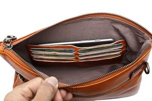 Cartera de mano de cuero genuino Vintage con logotipo personalizado de alta calidad para hombre, cierre de cremallera larga, forro de poliéster, patrón sólido OEM/ODM - Product Image 3