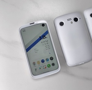 โทรศัพท์มือถือ Muda หน้าจอ LCD 4.9 นิ้ว ระบบปฏิบัติการ Android 12 รองรับ 5G ซิมคู่ กล้องหน้า 8MP กล้องหลัง 13MP แบตเตอรี่ 3000mAh สีขาว สมาร์ทโฟนขนาดเล็ก - Product Image 1