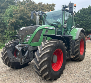 รถแทรกเตอร์เฟนด์ท 2 ล้อขับเคลื่อน สภาพดี 70 แรงม้า เครื่องยนต์ดีเซล เกียร์ปั๊ม ราคาถูก - Product Image 6