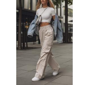 Pantalons cargo pour femmes de haute qualité à bas prix, coupe ample avec cordon de serrage et poches, pantalons de randonnée pour femmes, exportés par un fournisseur du Bangladesh - Product Image 2