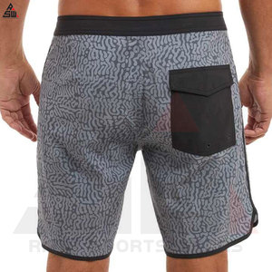 Short d'entraînement pour hommes design personnalisé Shorts à sublimation Shorts pour enfants de qualité supérieure Shorts à sublimation avec impression à la mode d'été - Product Image 4