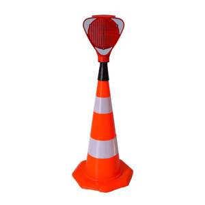 Cône de signalisation en PVC de 70 cm avec double bande réfléchissante, barrière de sécurité en PU léger pour la sécurité routière et la circulation - Product Image 4