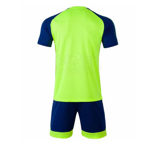 Nouvel Arrivage Meilleure Vente Maillot de Football Uniforme Haut Fabricant Jeune Football Uniforme à Vendre - Product Image 3
