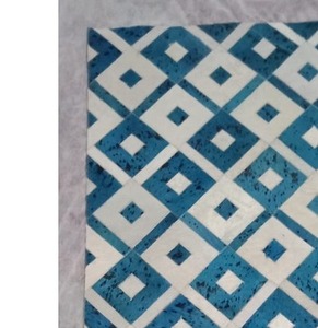 พรมหนังแท้คุณภาพพรีเมียม งานแฮนด์เมด ดีไซน์แบบแพทช์เวิร์ค ขนสัตว์อยู่บนพื้นผิว ทนทาน ขายดี พร้อมตัวเลือกปรับแต่งสำหรับตกแต่งบ้าน - Product Image 2