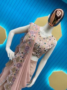 Palazzo de travail brodé et séquentiel avec dupatta et ensemble de chemisier attachés - Product Image 5