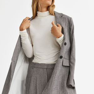 กางเกงวอร์มสำหรับผู้หญิงกางเกงกีฬาแบบระบายอากาศได้ดีมีขนาดโลโก้ตามที่ลูกค้าต้องการ - Product Image 3