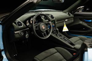 Offre spéciale 2024 Porsche 718 Spyder RS Weissach Bleu Gulf - Product Image 5