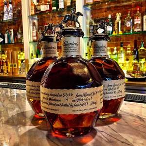Prix d'origine Blantons 6 unités par carton - Le whisky bourbon Single Barrel original en vente - Product Image 3