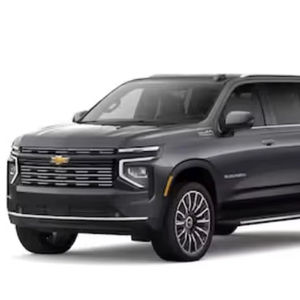 Chevrolet Suburban RST 2025 d'occasion, robuste et spacieuse, prête à la route - Product Image 1