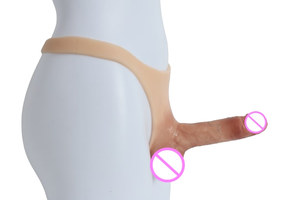 Dildo giả dương vật đeo ngoài bằng silicon mềm mại, kiểu dáng thong, có khung đỡ tích hợp, thiết kế trơn trượt, hình dáng chân thực dành cho phụ nữ đồng tính nữ. - Product Image 3