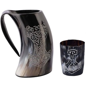 Taza de cuerno para beber vikingo ecológica Color blanco Hecho a mano a partir de 100% La personalización del cuerno natural está disponible - Product Image 2
