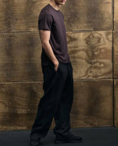 เสื้อยืดผู้ชายสั่งทำขายส่งยอดนิยม น้ำหนักเบา นุ่มสบาย คุณภาพสูง ระบายอากาศได้ดี เหมาะสำหรับออกกำลังกาย - Product Image 3