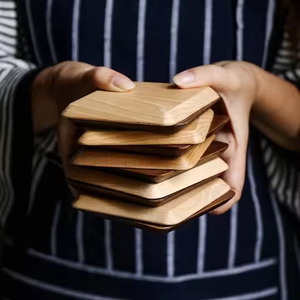 Posavasos hechos a mano de madera de nogal, decoración del hogar y decoración de mesa, el mejor nogal elegante de Crescent Crafts - Product Image 2