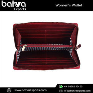 Modern Designer Women's Luxury Genuine Leather <b>Wallet</b> Stylish <b>Zipper</b> Closure with RFID Protection and Polyester Lining - Product Image 3