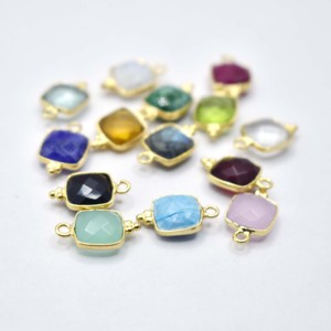 Pendentif artisanal en pierres précieuses mélangées, serti, pierre précieuse facettée, petit charme, style trois Rawa, bijoux - Product Image 6