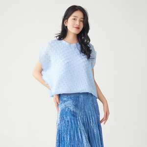 T-shirt Elegante da Donna a Doppio Strato con Collo Rotondo, Stile Casual, Manica Corta Miyake, Nuova Collezione 2026 di Alta Qualità - Product Image 6