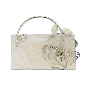 กระเป๋าคลัทช์สุดหรูสำหรับผู้หญิงกระเป๋าคลัทช์สำหรับงานแต่งประดับด้วยลูกปัดไข่มุกพลอยเทียม - Product Image 1