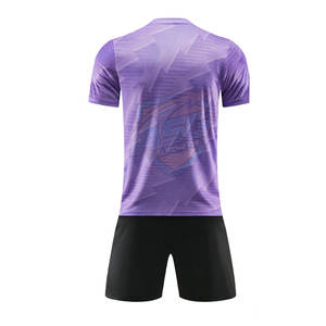 ชุดฟุตบอลคุณภาพสูงสั่งทำพิเศษ แห้งเร็ว ระบายอากาศได้ดี - Product Image 2