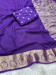 Sari de Georgette de Viscosa Pura para Mujer con Pallu y Blusa de Jacquard Ruso de Viscosa del Mismo Tono, Hecho en India - Product Image 2
