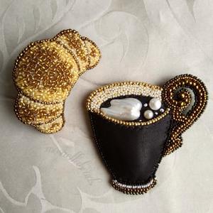 Porte-clés brodé à la main avec des perles de rocaille, avec étiquette personnalisée, broderie de perles de rocaille, porte-clés avec nom pour breloques de sac - Product Image 1