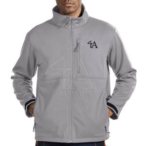 Top Trendy Nueva llegada Ropa de invierno Hombres Chaqueta de concha suave Color personalizado con diseño para la venta en línea - Product Image 4