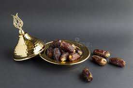 Design impressionnant Dates Bols pour la maison Hôtel Fruits secs dates chocolat Bols Dîner nickel or haute qualité En Laiton dates Bol - Product Image 2