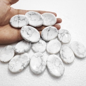 Piedras de preocupación de cristal natural howlita piedras naturales artesanías de cristal rocas minerales feng shui piedras de preocupación decorativas - Product Image 1