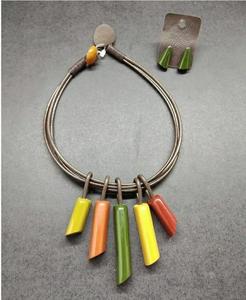 Prêt à expédier indien TENDANCE haute qualité coloré résine plastique collier Bracelets ensembles de bijoux bijoux de mode colliers - Product Image 5