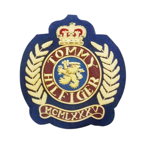 Insignias Bordadas de Último Diseño al por Mayor, Servicio OEM Personalizado, Insignias Elegantes Bordadas a Mano con Hilo Metálico de Alta Calidad - Product Image 3