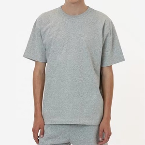 2024 conjuntos cortos de moda de verano de algodón 100% para hombre con logotipo personalizado al por mayor chándales estampados de 2 piezas con camiseta informal de talla grande - Product Image 6