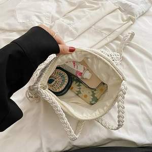 กระเป๋าแฟชั่นสตรี Macrame สําหรับผู้หญิงผู้หญิง, กระเป๋าสะพายข้างมินวินเทจ, กระเป๋าอินเทรนด์สําหรับสาว OEM ผลิตในเวียดนาม - Product Image 4