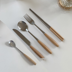 Prix de gros de l'Inde 5 pièces manche en bois couteau fourchette cuillère baguettes couverts ensemble au meilleur prix - Product Image 3