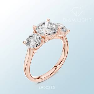 Perfect balance of elegance brilliance and style Exclusive round cluster ring make to order with IGI certified diamonds - Product Image 4