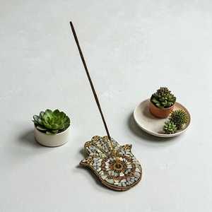 Quemador de Incienso Indio Religioso de Madera Hecho a Mano y Sostenible para Aromaterapia, Spa, Yoga, Meditación y Uso Doméstico - Product Image 1