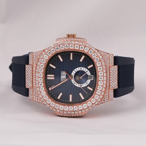 Moissanite นาฬิกาสแตนเลสสตีลเพชรสำหรับผู้ชายหน้าปัดทรงกลมสีฟ้าเข็มขัดยางสีฟ้าสไตล์ฮิปฮอปสำหรับผู้ชาย - Product Image 1