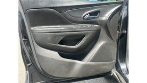 Buick Encore Preferred FWD 2020, Usado en Excelentes Condiciones - Product Image 3