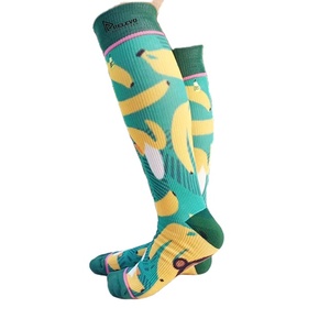 Calcetines de Yoga Antideslizantes con Agarre para Mujer, Calcetines Profesionales de Ballet y Danza, Calcetines de Algodón sin Dedos con Agarre Antideslizante - Product Image 4