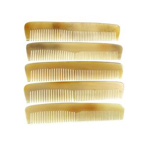 Peigne ionique anti-poux en corne de buffle naturelle fait à la main, peigne à cheveux tendance et peigne commun pour la maison, l'hôtel et les voyages, logo personnalisé - Product Image 3