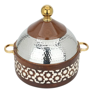 Bol en métal martelé or arabe avec couvercle en bois et dessus en croissant Plat de service musulman traditionnel pour la décoration du Ramadan et de l'Aïd - Product Image 5